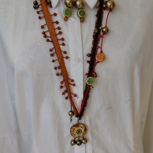 Őszi hangulat, Ékszer, Nyaklánc, Hosszú nyaklánc, Ékszerkészítés, Sokféle anyag felhasználásával készült, hossza 80 cm., MESKA