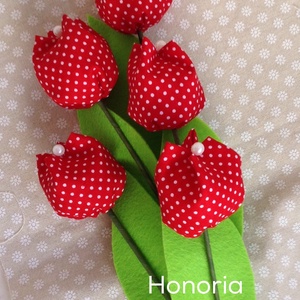 Piros pöttyös  tulipánok (5 db) -pöttyös -  - Meska.hu