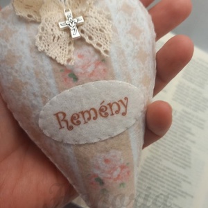 Levendulás szív-Keresztény- Remény (csíkos-rózsás) - otthon & életmód - gyertya, illat, aroma - illatzsák - Meska.hu
