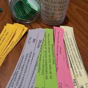 Bibliai Igék Üvegben-Színkódolt Bibliai Igék-Gift In Jar - otthon & életmód - dekoráció - dísztárgy - Meska.hu