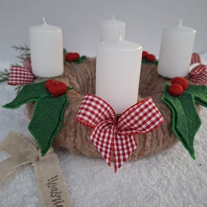 Adventi koszorú-gyapjúfilc-Piros kockás-Vintage hangulat - karácsony - adventi díszek - adventi koszorú - Meska.hu