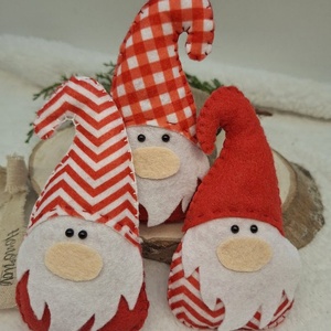 Karácsonyi manók - filc karácsonyfa dísz (3db)- - karácsony - karácsonyi lakásdekoráció - karácsonyi manók, figurák - Meska.hu