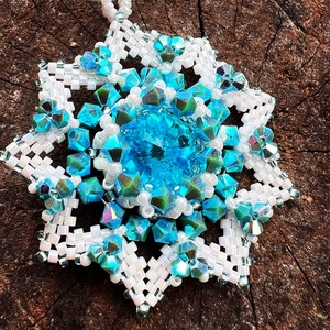 Swarovski medálos nyaklánc - ékszer - nyaklánc - medálos nyaklánc - Meska.hu
