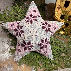 Karácsonyi csillag, Karácsony, Karácsonyi lakásdekoráció, Karácsonyfadíszek, Ékszerkészítés, Gyöngyfűzés, gyöngyhímzés, MESKA