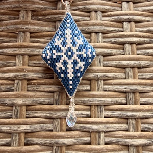 Hópelyhes kulcstartó, dísz, Táska & Tok, Kulcstartó & Táskadísz, Kulcstartó, Gyöngyfűzés, gyöngyhímzés, Ékszerkészítés, MESKA