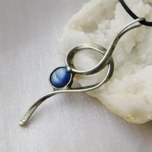 Kianit medál - ékszer - nyaklánc - medál - Meska.hu