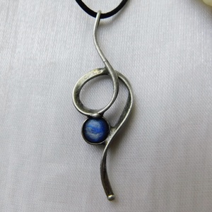 Kianit medál - ékszer - nyaklánc - medál - Meska.hu