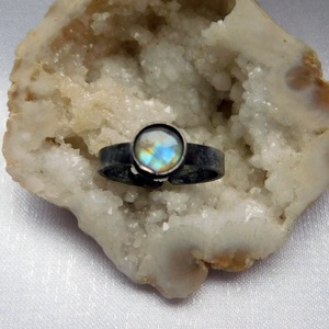 Szivárvány holdkő gyűrű - ékszer - gyűrű - statement gyűrű - Meska.hu