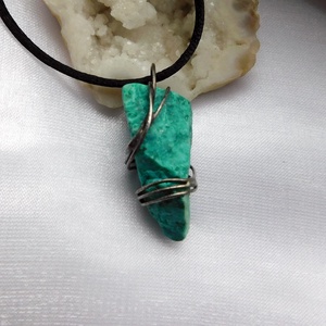 Nyers krizokolla medál - ékszer - nyaklánc - medálos nyaklánc - Meska.hu