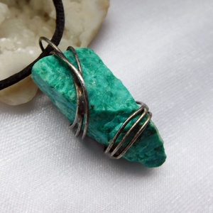 Nyers krizokolla medál - ékszer - nyaklánc - medálos nyaklánc - Meska.hu