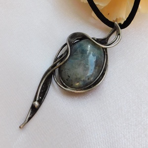 Labradorit medál - ékszer - nyaklánc - medálos nyaklánc - Meska.hu