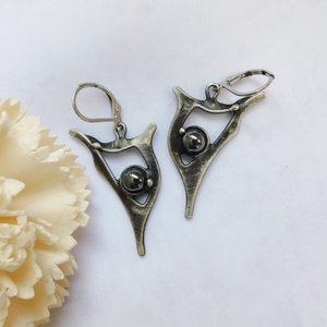 Hematit fülbevaló - ékszer - fülbevaló - lógó fülbevaló - Meska.hu