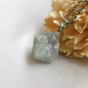 Fluorit medál - ékszer - nyaklánc - medálos nyaklánc - Meska.hu