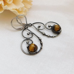 Tigrisszem fülbevaló - ékszer - fülbevaló - lógós kerek fülbevaló - Meska.hu