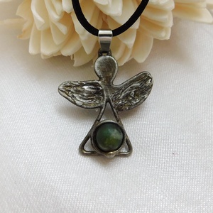 Nefrit jáde angyal medál - ékszer - nyaklánc - medál - Meska.hu