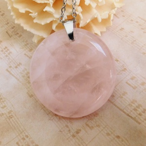 Rózsakvarc medál acél láncon - ékszer - nyaklánc - medál - Meska.hu