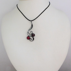 Gránát medál jádéval - ékszer - nyaklánc - medálos nyaklánc - Meska.hu