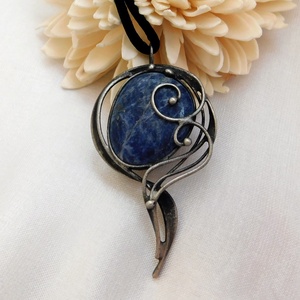 Szodalit medál - ékszer - nyaklánc - medálos nyaklánc - Meska.hu