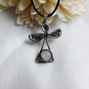 Tejkvarc angyal medál  - ékszer - nyaklánc - medálos nyaklánc - Meska.hu