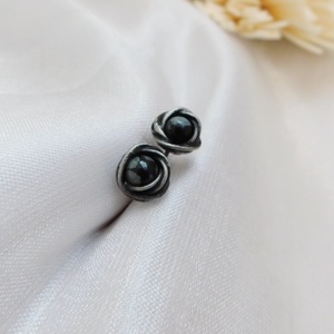 Bedugós hópehely obszidián fülbevaló, Ékszer, Fülbevaló, Lógó fülbevaló, Ékszerkészítés, Ötvös, MESKA