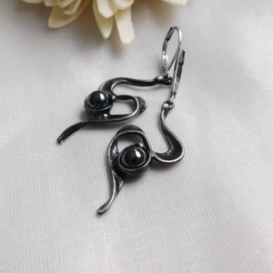 Hematit fülbevaló - Meska.hu