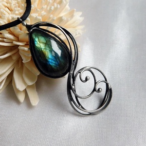 Labradorit medál, Ékszer, Nyaklánc, Medálos nyaklánc, Ékszerkészítés, Fémmegmunkálás, MESKA