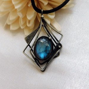 Labradorit medál - ékszer - nyaklánc - medálos nyaklánc - Meska.hu