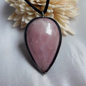 Rózsakvarc medál  - ékszer - nyaklánc - medál - Meska.hu