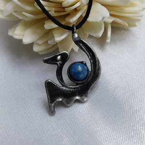 Mini lápisz lazuli sárkány medál - ékszer - nyaklánc - medálos nyaklánc - Meska.hu