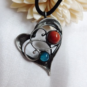 Vörös jáspis szív medál acháttal - ékszer - nyaklánc - medálos nyaklánc - Meska.hu