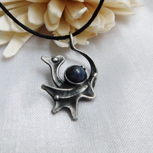 Kérésre készült! Mini szodalit sárkány medál - Meska.hu