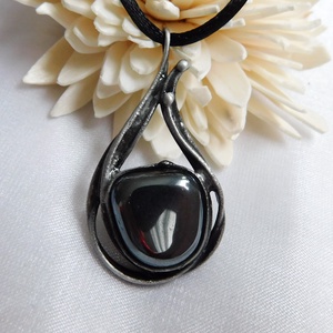 Hematit medál - ékszer - nyaklánc - medálos nyaklánc - Meska.hu