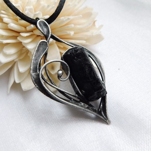 Nyers turmalin medál - Meska.hu