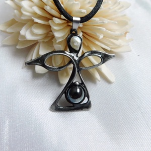 Hematit angyal medál - ékszer - nyaklánc - medálos nyaklánc - Meska.hu