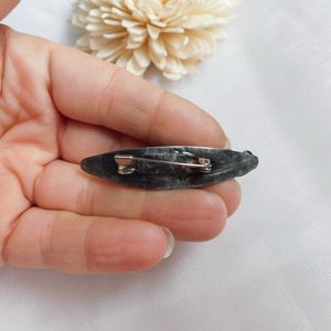 Apatit bross / kitűző - ékszer - kitűző és bross - Meska.hu