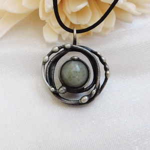 Labradorit medál - ékszer - nyaklánc - medálos nyaklánc - Meska.hu