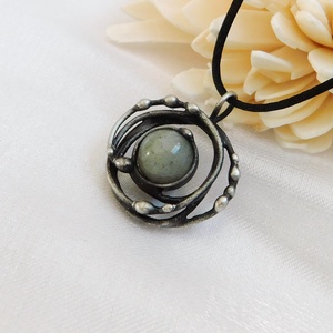 Labradorit medál - ékszer - nyaklánc - medálos nyaklánc - Meska.hu