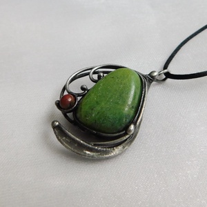 Nefrit jáde medál breccsa jáspissal - Meska.hu