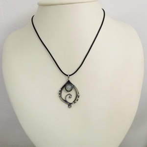 Prehnit medál  - ékszer - nyaklánc - medál - Meska.hu