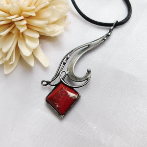 Vörös jáspis medál  - ékszer - nyaklánc - medálos nyaklánc - Meska.hu
