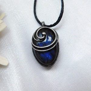 Labradorit medál - ékszer - nyaklánc - medálos nyaklánc - Meska.hu