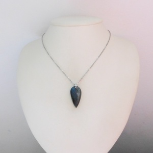 Labradorit medál acél láncon - ékszer - nyaklánc - medál - Meska.hu