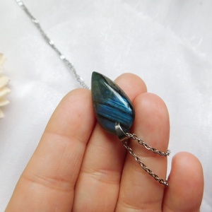 Labradorit medál acél láncon - ékszer - nyaklánc - medál - Meska.hu