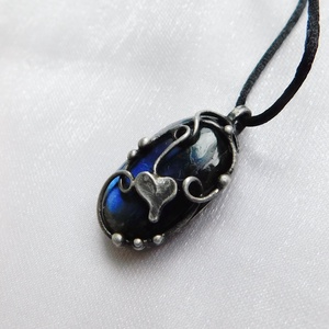 Labradorit medál - ékszer - nyaklánc - medálos nyaklánc - Meska.hu