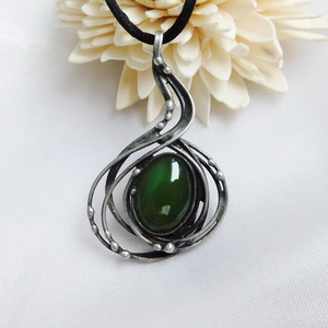 Nefrit jáde medál - ékszer - nyaklánc - medál - Meska.hu