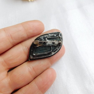 Labradorit bross / kitűző - ékszer - kitűző és bross - Meska.hu