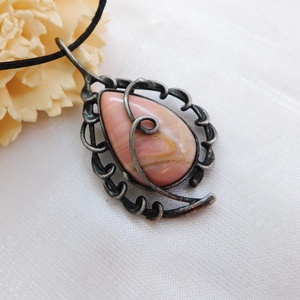 Thulit medál - Meska.hu