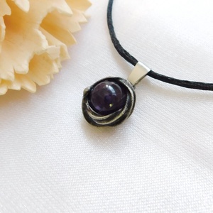Mini ametiszt medál - ékszer - nyaklánc - medál - Meska.hu