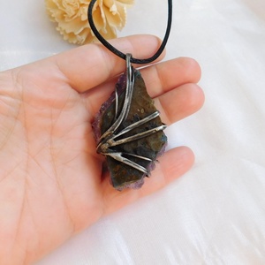 Ametiszt medál  - ékszer - nyaklánc - medál - Meska.hu