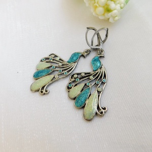 Pávás fülbevaló - ékszer - fülbevaló - lógó fülbevaló - Meska.hu